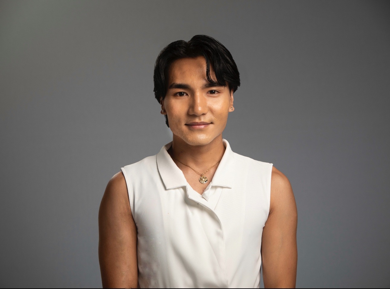 Hieu Headshot